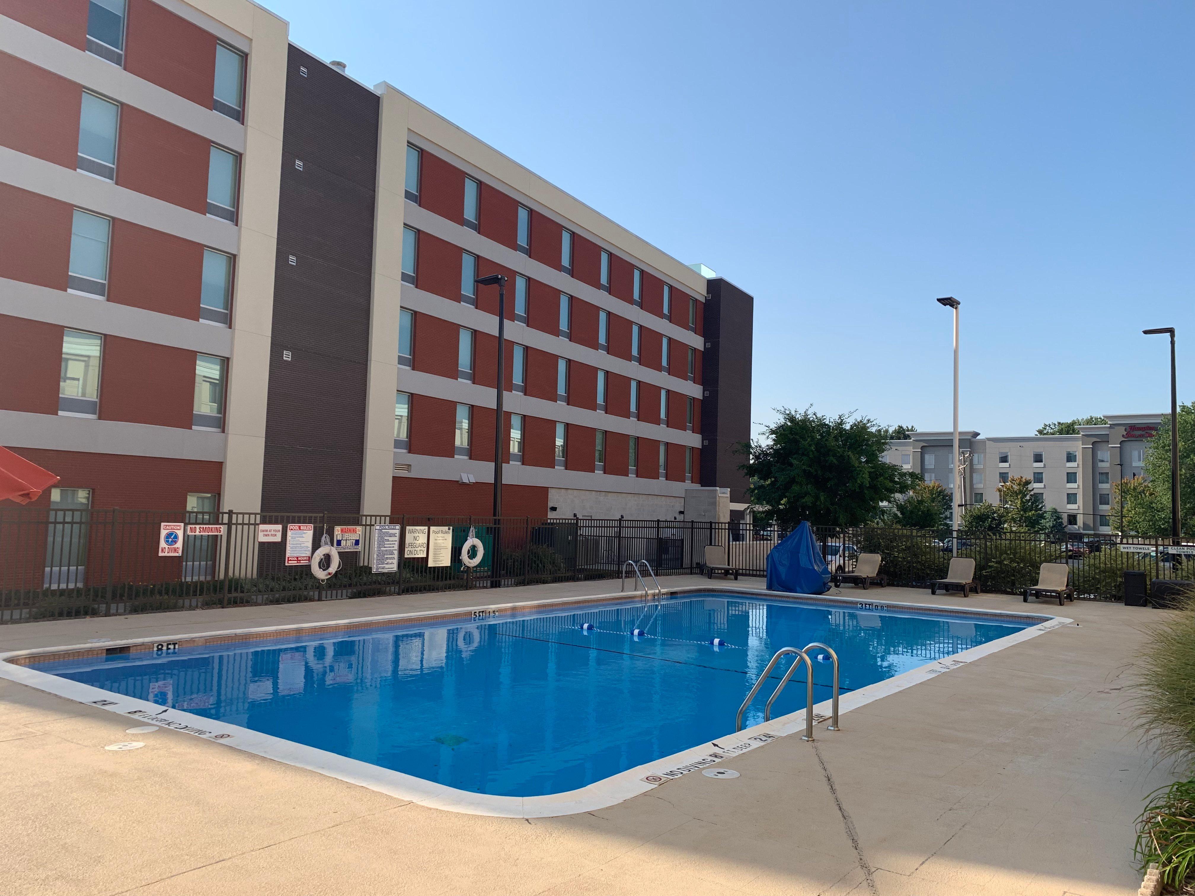 Doubletree By Hilton Charlotte Airport Hotel Exterior photo